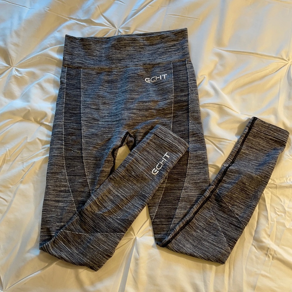 Echt apparel leggings- size S